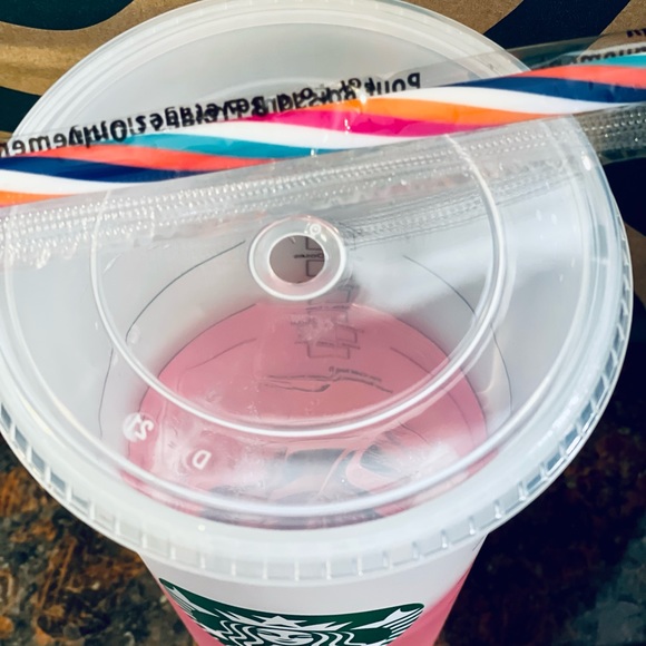 Starbucks Set of 2 Mystery Color changing cups - Picture 11 of 16